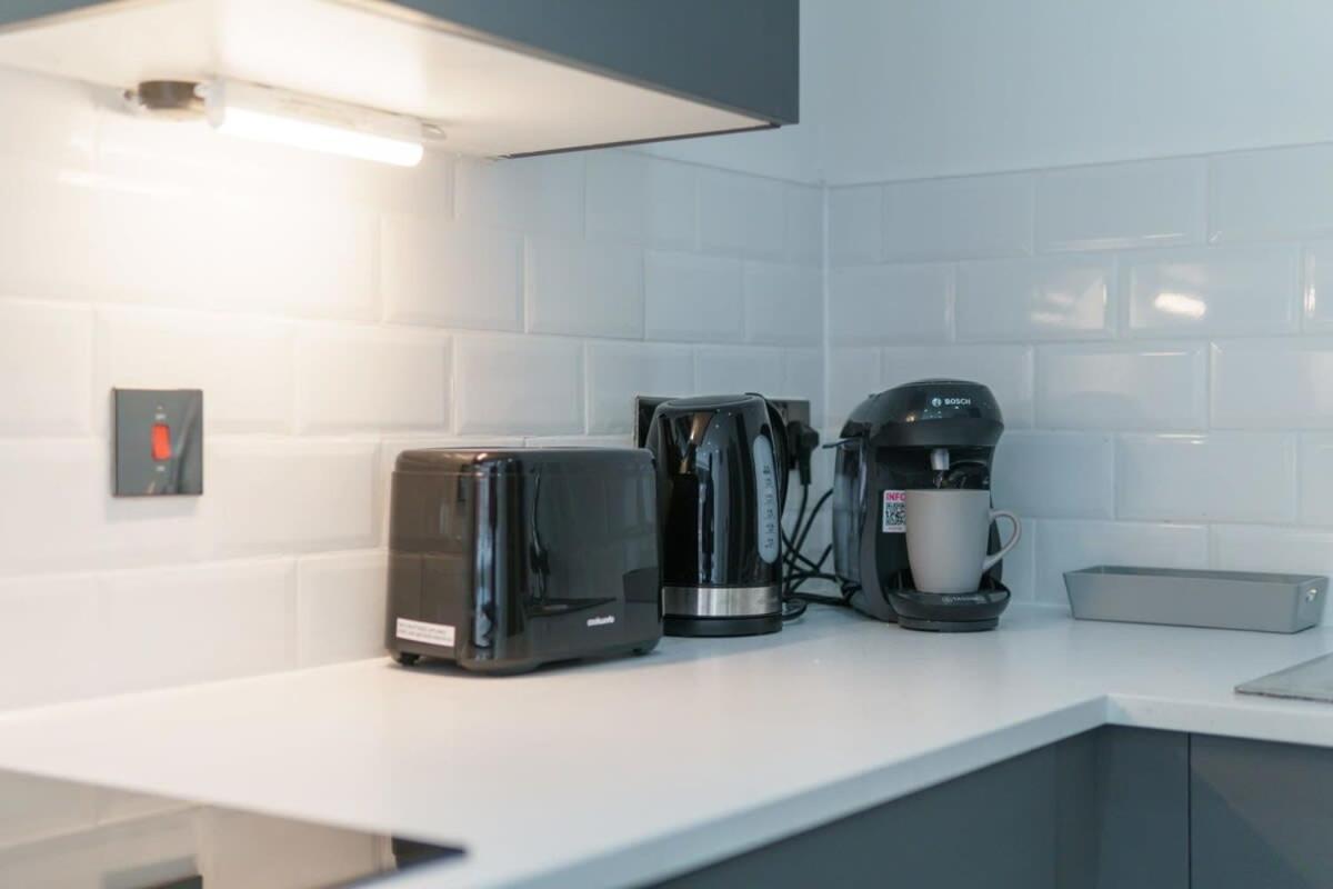 Modern 1 Bedroom Apartment In Preston Centre المظهر الخارجي الصورة